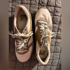 Diesel Only the Brave Tan / Cream Men’s Sneakers Size 10.5